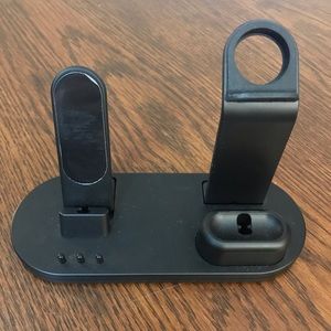Charging station - iPhone, Air Pods, Apple Watch